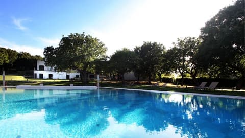 Tenuta Monacelle, Pool