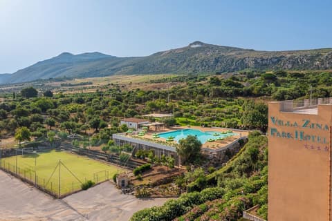 Villa Zina Park Hotel, Sport court