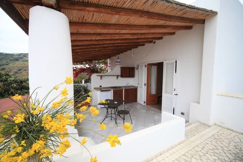 Hotel Villa Enrica - Aeolian Charme, Terrace/patio