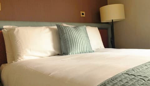 The Stronlossit Inn, Room