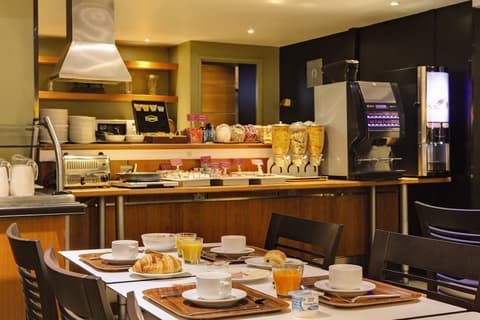 Belambra Clubs & Hôtels - Hôtel Le Magendie, Breakfast area