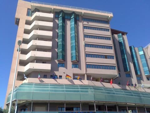 Pegasus Hotel, Exterior