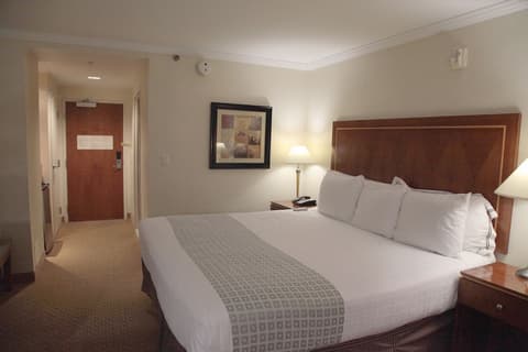 Hotel Executive Suites, Room