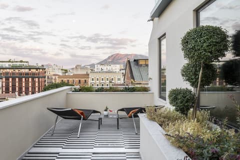 Hotel Plaza Opera, View from room