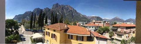 Albergo Gardesana, Balcony