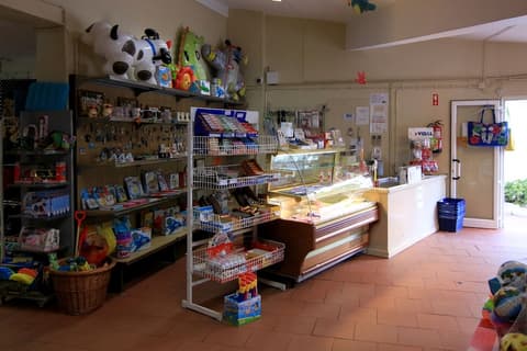 Monica Isabel Beach Club, Gift shop