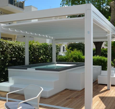 Oxygen Lifestyle Hotel, Outdoor pool