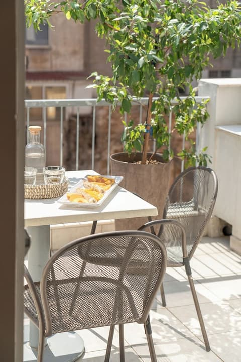 Piraeus City Hotel, View from room