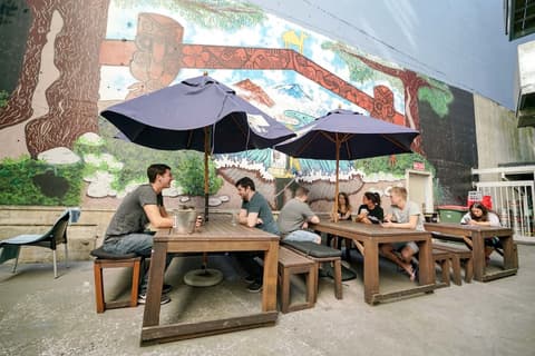 Capital Wellington, BBQ/picnic area