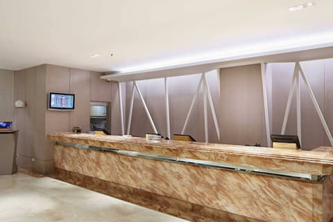 City Garden Suites Manila, Reception