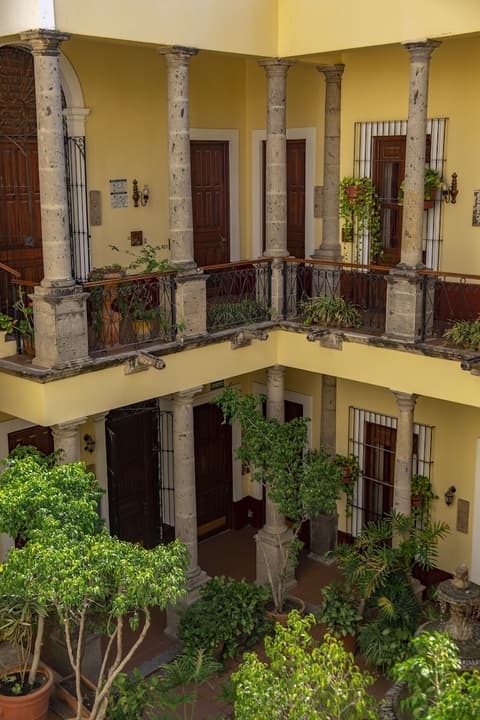 San Francisco Plaza Hotel, Interior