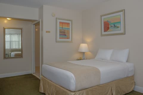 Beach Place Hotel, Room