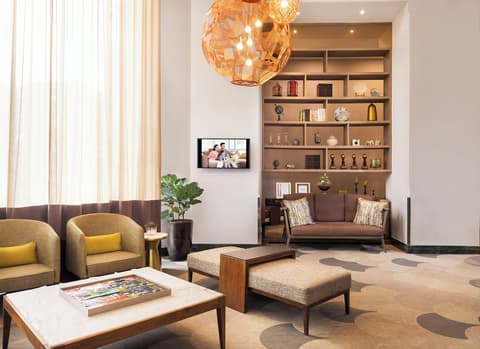 Somerset Grand Hanoi, Lobby