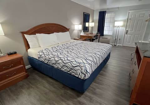 Americas Best Value Inn Lancaster, Room