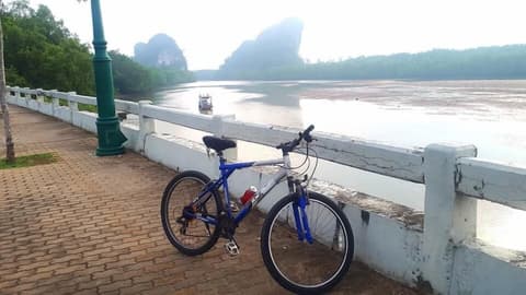 Thepparat Lodge Krabi, Bicycling