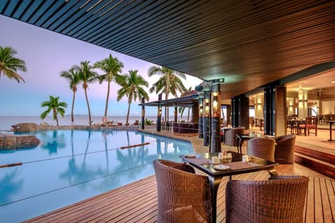 DoubleTree Resort by Hilton Hotel Fiji - Sonaisali Island, Pool