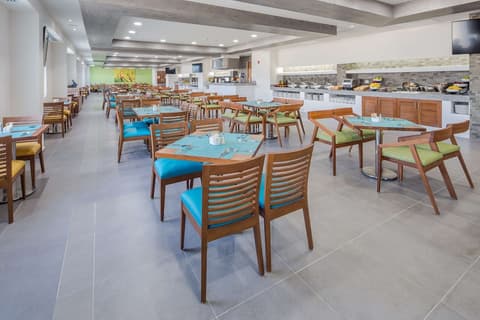 Wyndham Garden Playa del Carmen, Restaurant