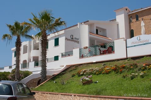 Hotel Puntamajata, Parking