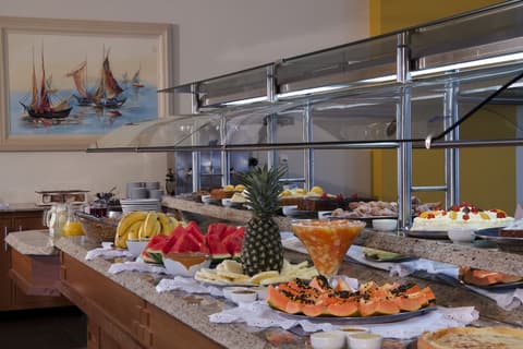 Foz Presidente Comfort Hotel, Buffet