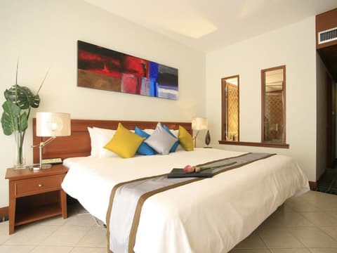 Sunset Beach Resort, Room