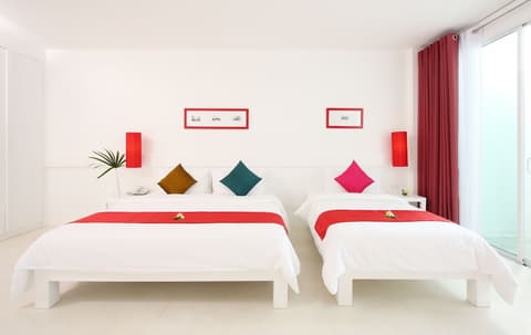 The Old Phuket - Karon Beach Resort, Room