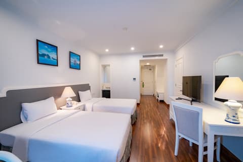 HA LONG DREAM, Room