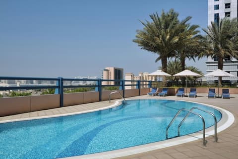Dubai Marriott Harbour Hotel & Suites, Pool
