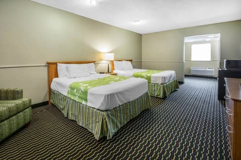 Rodeway Inn & Suites Winter Haven Chain Of Lakes, Room