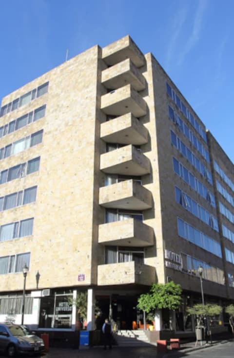 Hotel Universo Guadalajara, Front of property