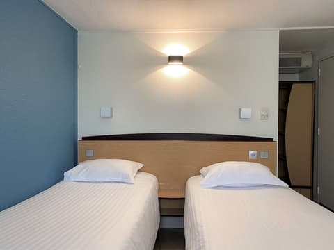 Kyriad Direct Roanne, Room