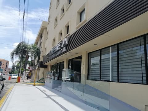 Hotel Campestre Inn, Front of property