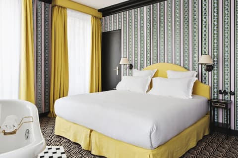 Hôtel Les Deux Gares, Room