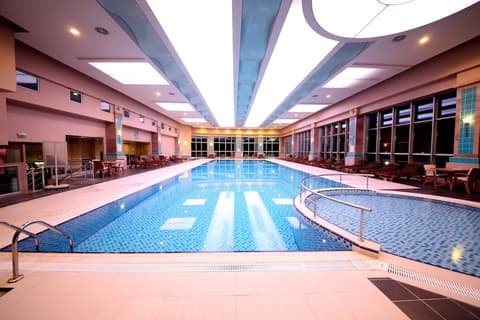 Dedeman Konya Hotel And Convention Center, Indoor pool