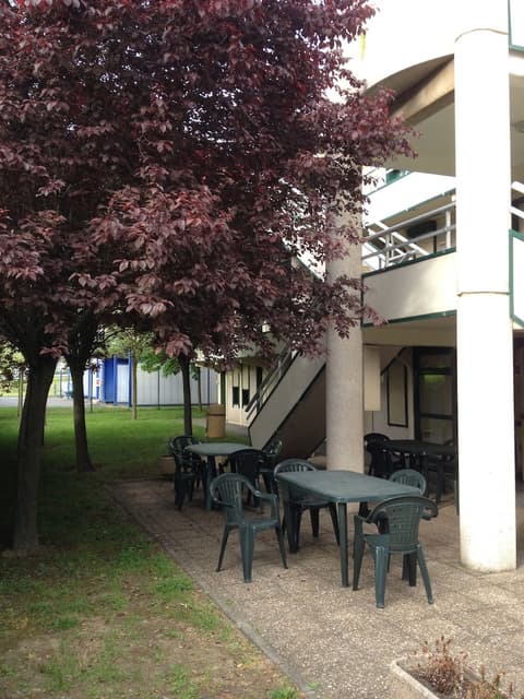 Premiere Classe Toulouse Sud - Portet, Terrace/patio