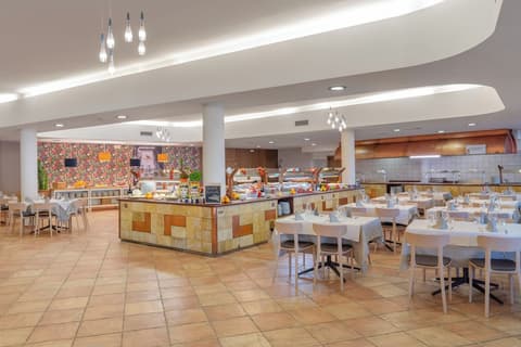 VOI Arenella Resort, Restaurant