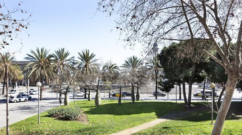 Yomo Hostal BCN Port, City view from property