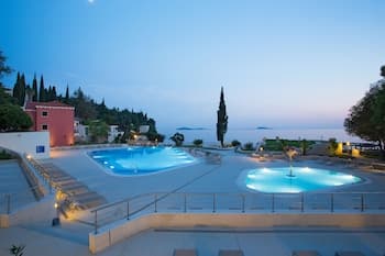 Maistra Select Astarea Hotel, Outdoor pool