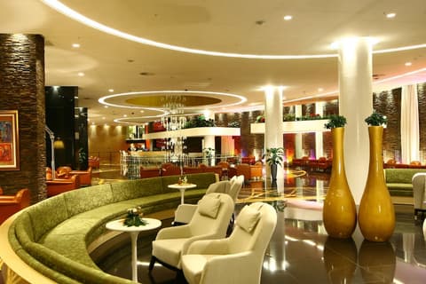 Hotel Splendid Conference and Spa Resort, Lobby sitting area