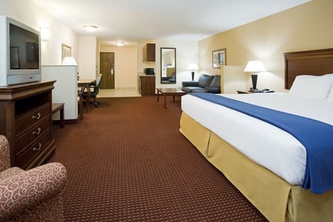 Holiday Inn Express Hotel & Stes Salt Lake City-Airport East by IHG, Room