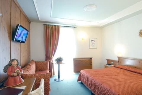 Grand Hotel des Alpes, Room