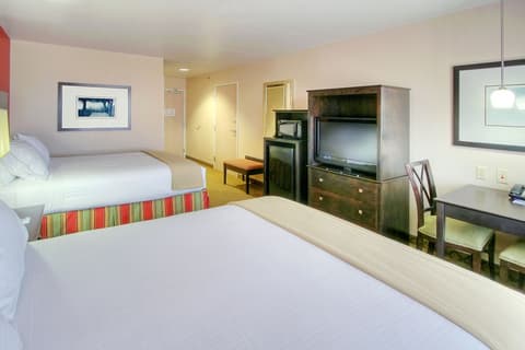 Holiday Inn Express & Suites Tucumcari by IHG, Room