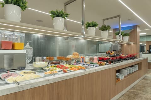 Hotel Brisa Tower, Restaurant