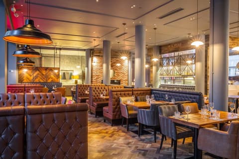 DoubleTree by Hilton Manchester - Piccadilly, Dining