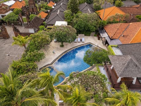 Kuta Seaview Beach Resort, Outdoor pool