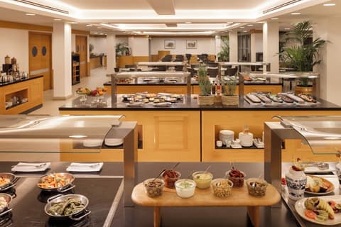 Precise House Mantegna Roma, Breakfast buffet