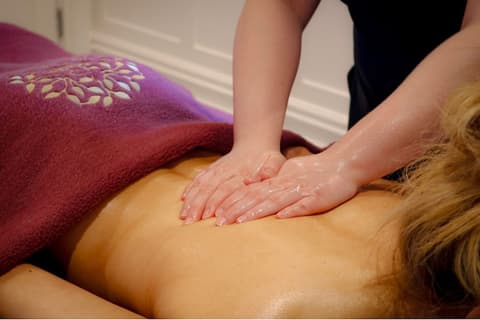The Rose Hotel, Massage