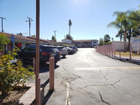 Stardust Motel Azusa, Exterior