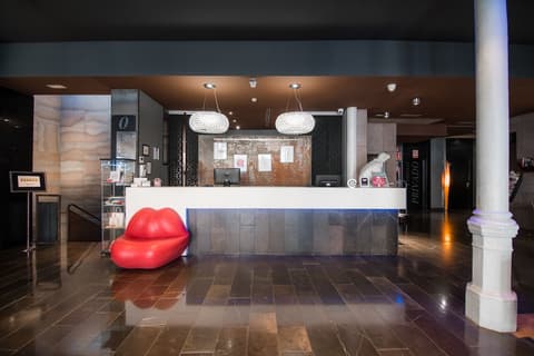 Petit Palace Museum, Reception