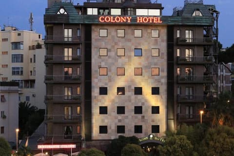 Colony Hotel, Front of property - evening/night