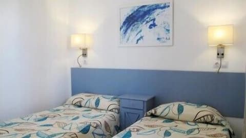 Apartamentos Los Tulipanes, Room